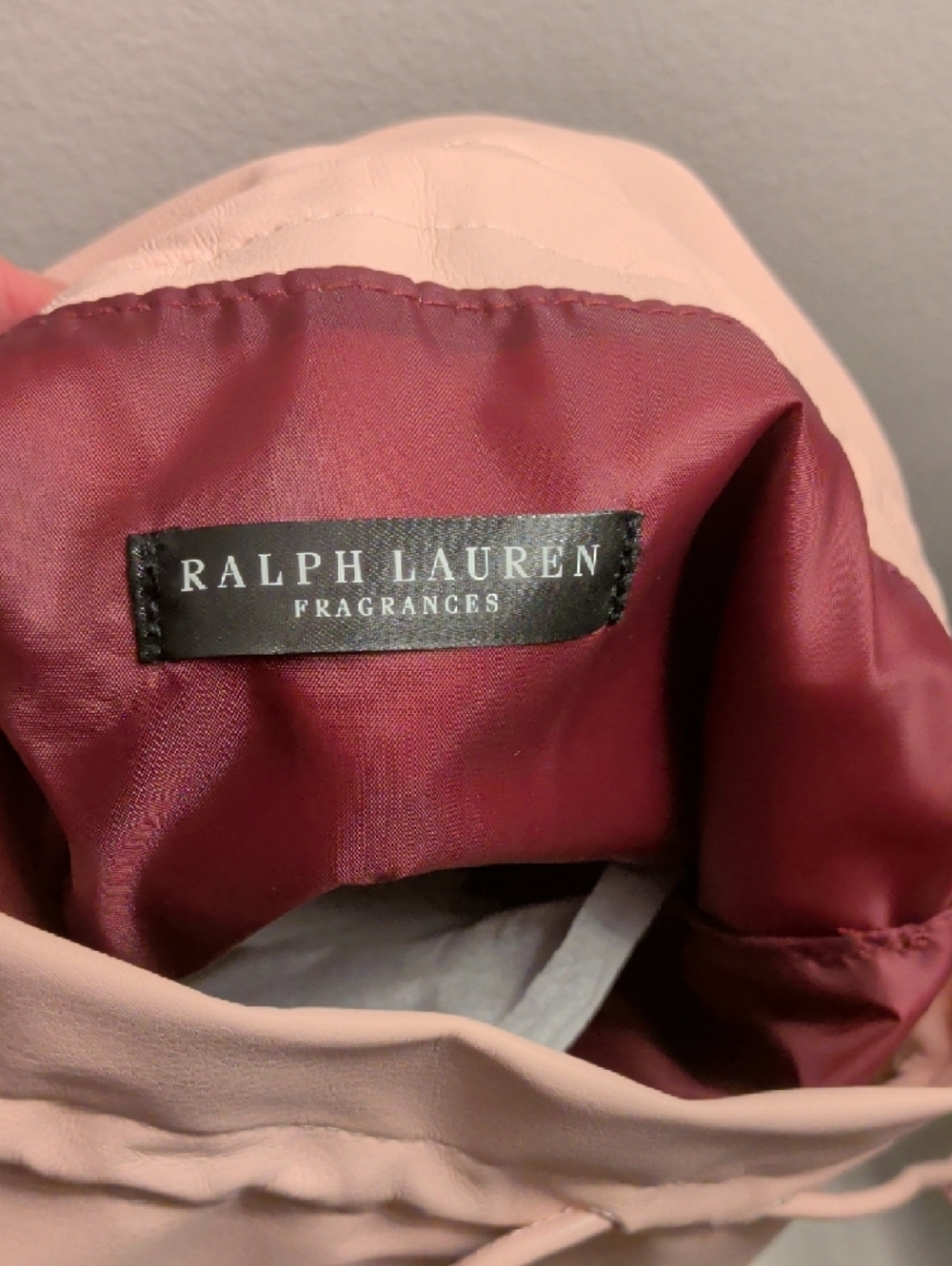 Soft Pink Drawstring Pouch Handbag - Picture 5 of 7